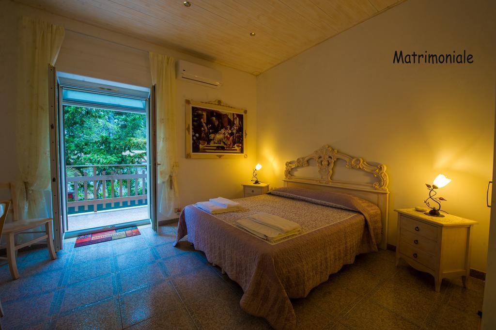 La Cutizza B&B มาร์ตินาฟรังกา ภายนอก รูปภาพ